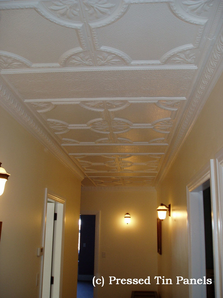 Design ideas for a traditional hallway in Sydney.