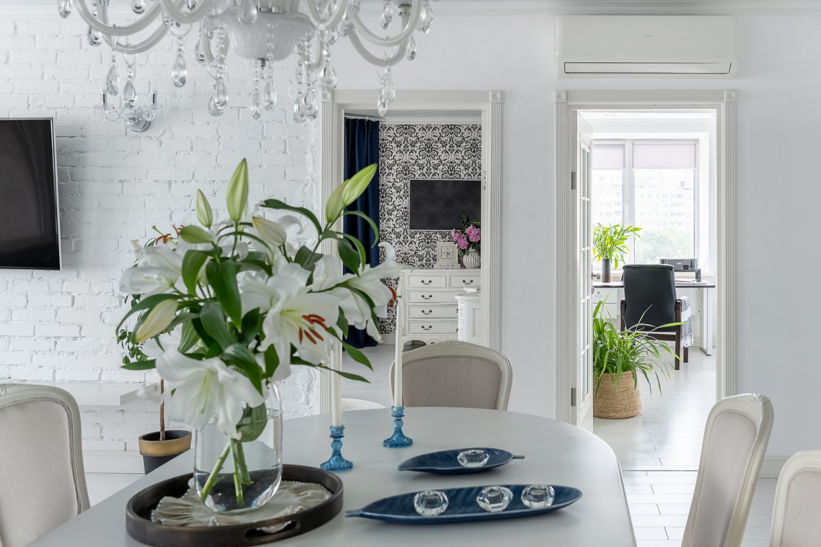 БЕЛОСНЕЖНАЯ ОПОЧИВАЛЬНЯ