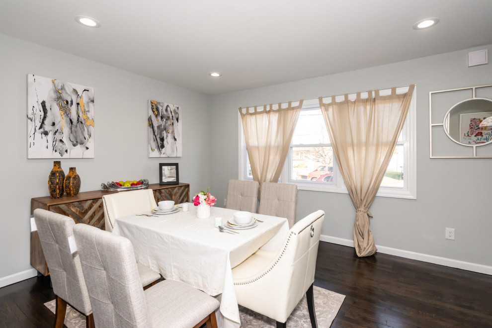 Home design - transitional home design idea