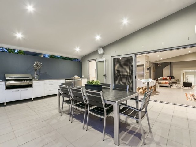 Yeronga contemporary-terrace