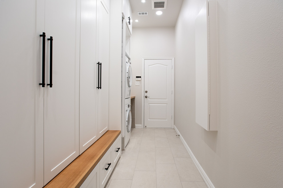 Black Alder | Guest Bath + Laundry