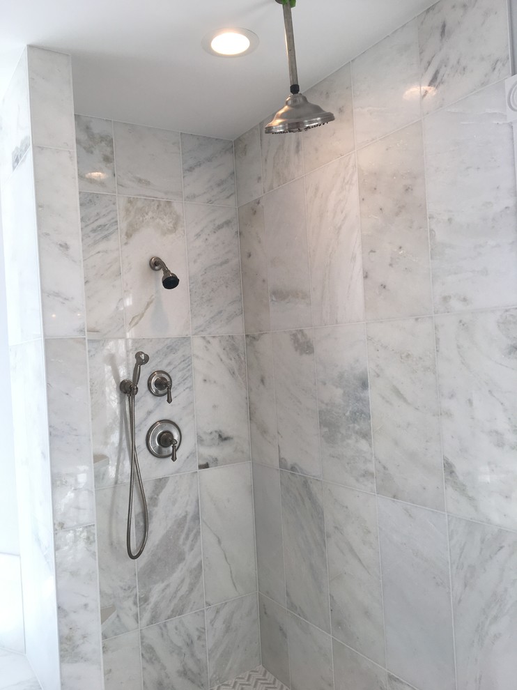 Mid-sized transitional master bathroom photo in Chicago with white cabinets and quartzite countertops