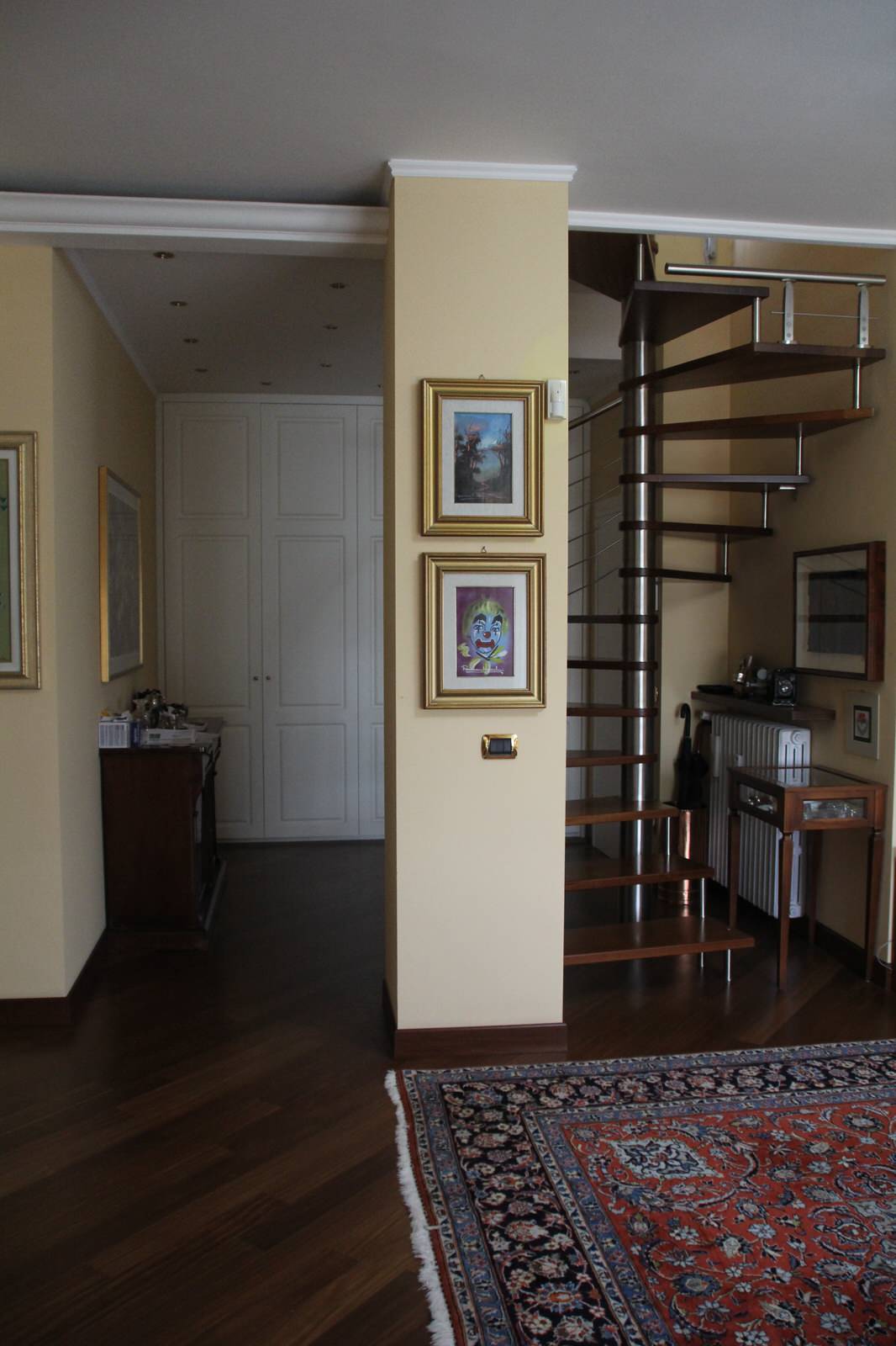 Двухуровневая квартира с террасой в Милане, реконструкция с увеличением площади