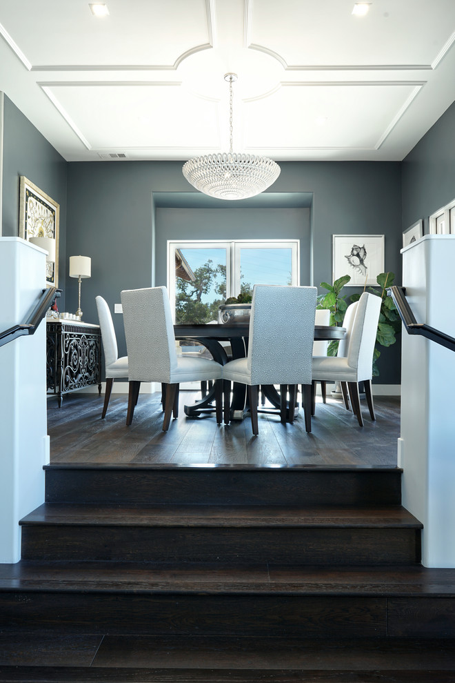 Design ideas for a mid-sized transitional dining room in San Luis Obispo.