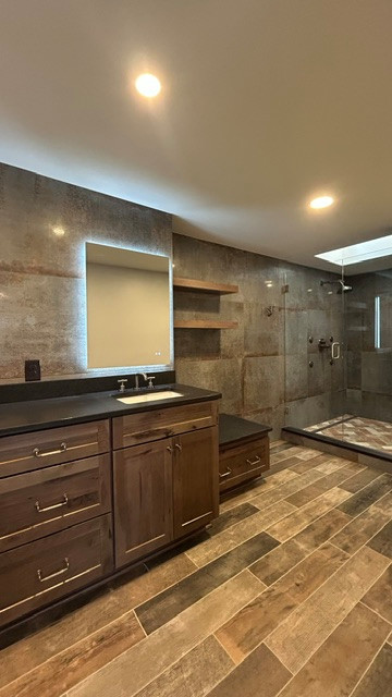 Bathroom - rustic bathroom idea