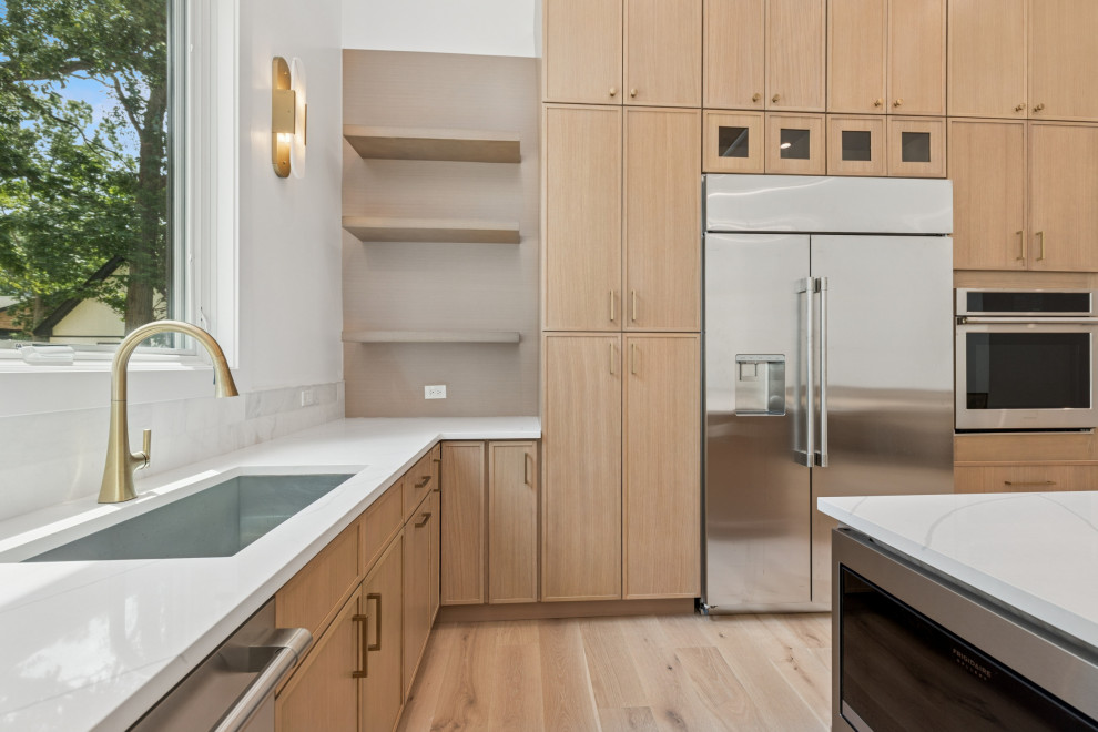 Modern Oak Kitchen With Brass Fixtures & Floating Shelves