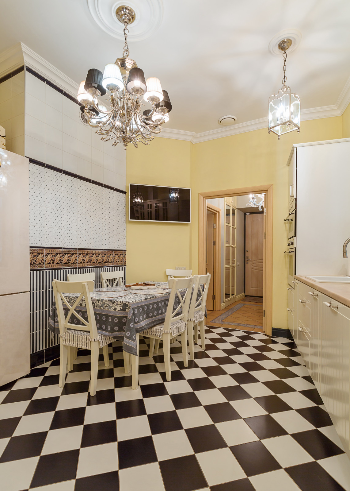 Элегантная квартира в старом переулке