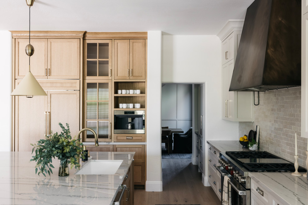 Inspiration for a transitional kitchen remodel in Phoenix