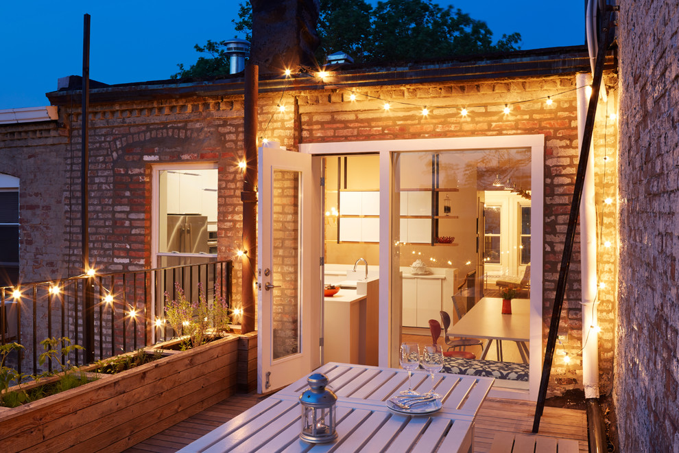 Inspiration for a transitional deck remodel in New York with no cover