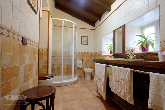 FOTOGRAFIA INMOBILIARIA STA BRIGIDA rustikal-badezimmer