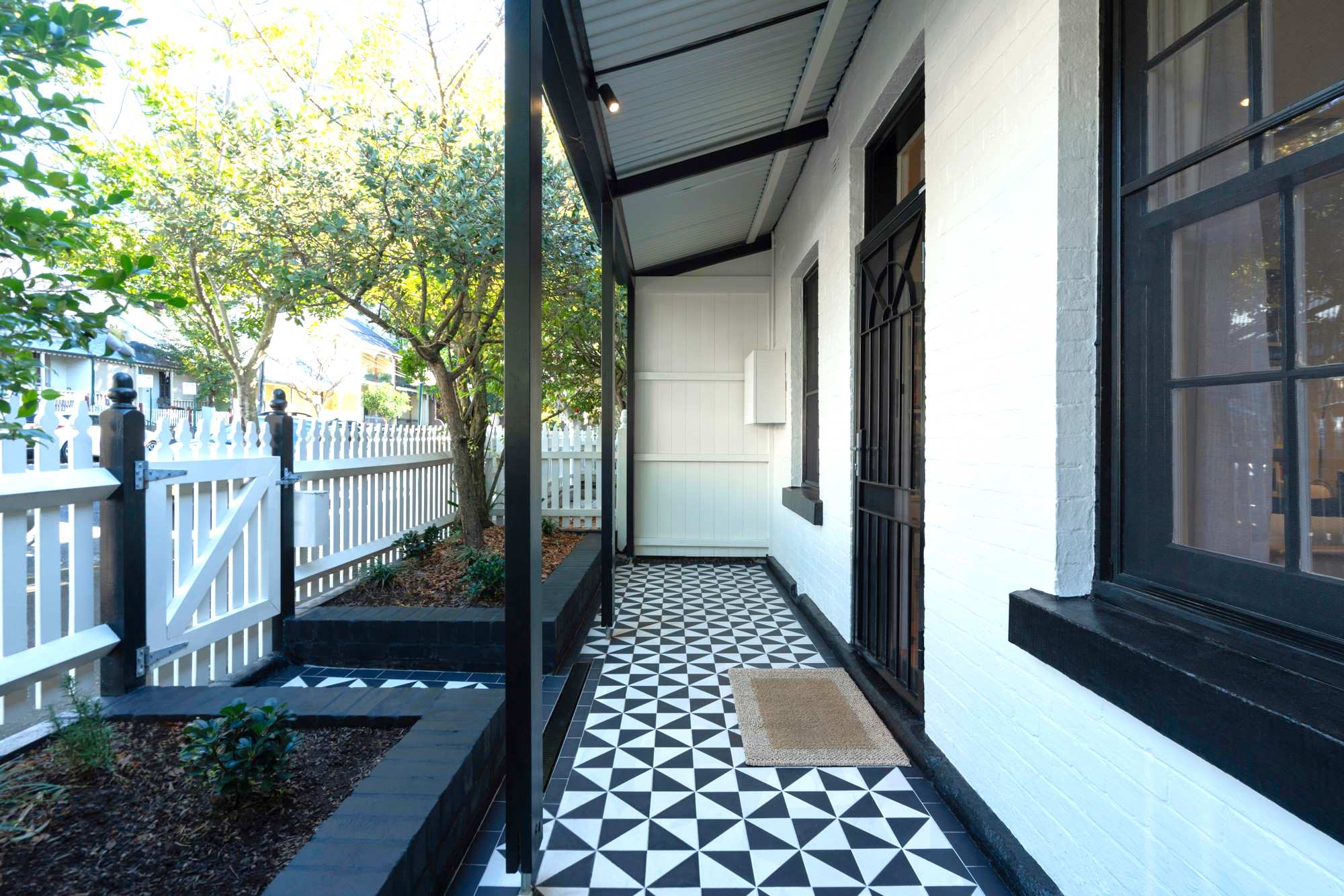 Elegant Renovation, Glebe