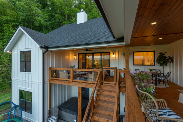 Sharon Rd Custom country-deck