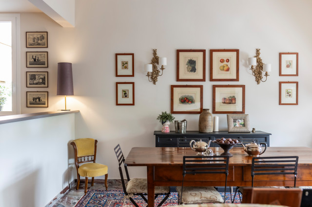 Una casa che racconta chi la abita eclectic-dining-room