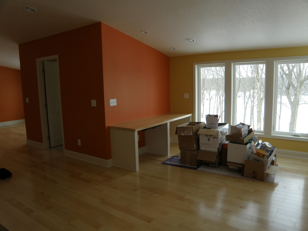 Inspiration for a transitional basement remodel in Cedar Rapids