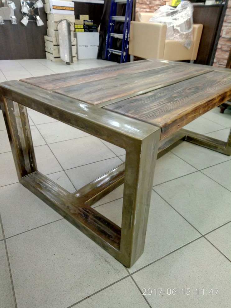 стол журнальный лофт