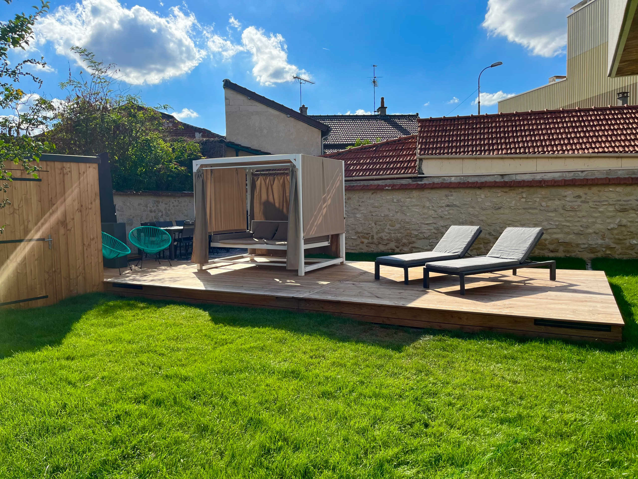 SANZEL - Construction de piscine avec terrasse mobile