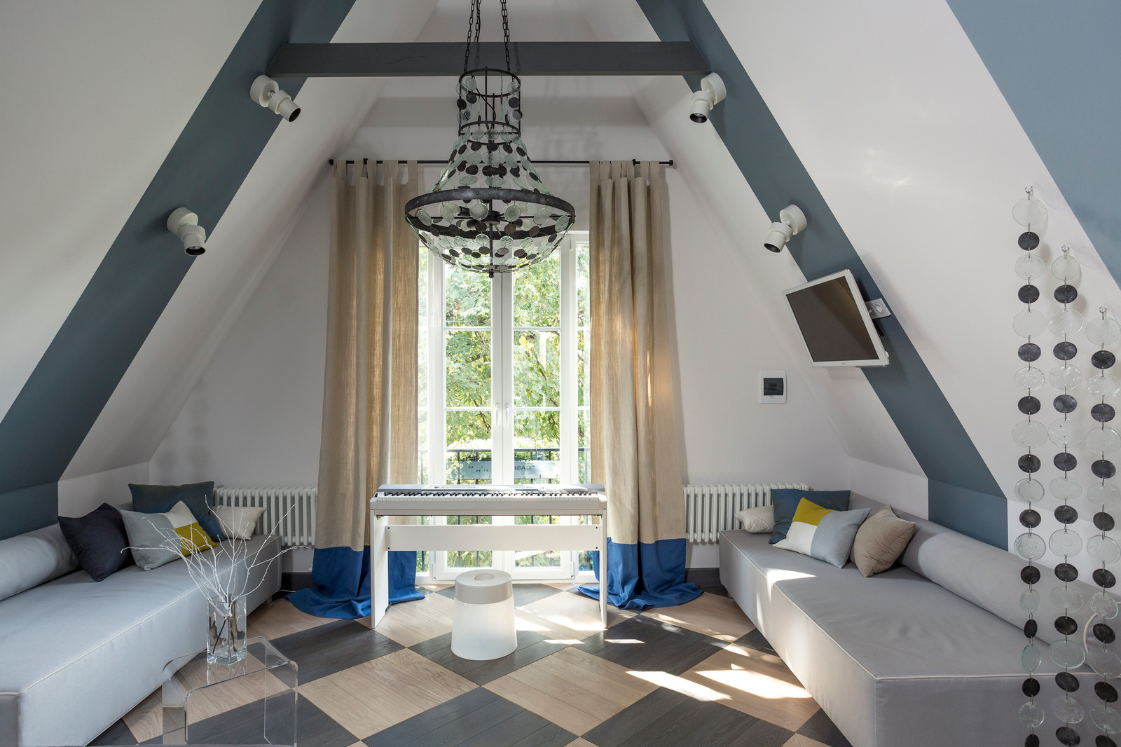 Мансарда для девочек