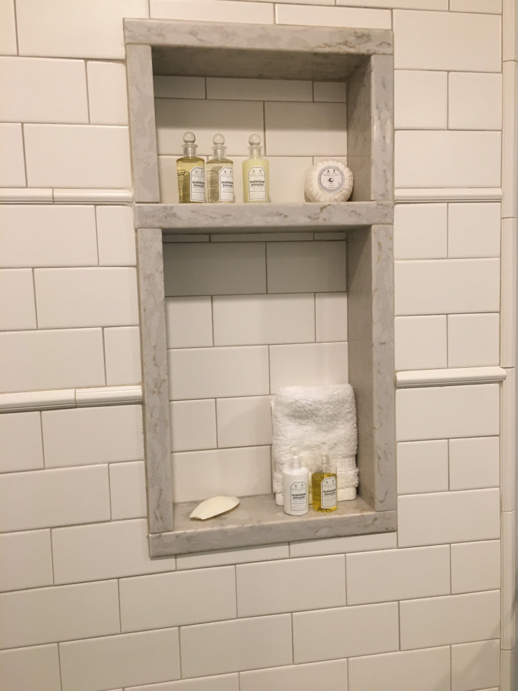 KH Hall Bath