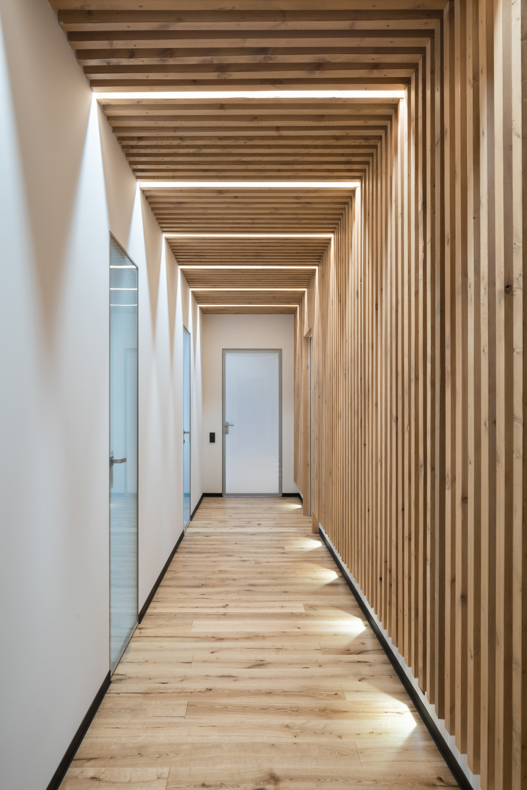 Дом на склоне