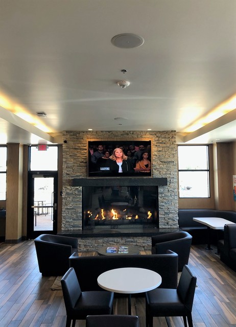 Our Fireplaces moderno-salon