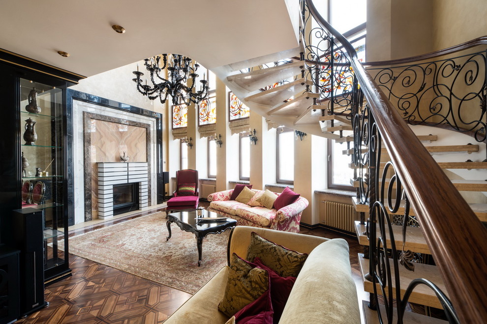 Двухуровневая квартира с камином