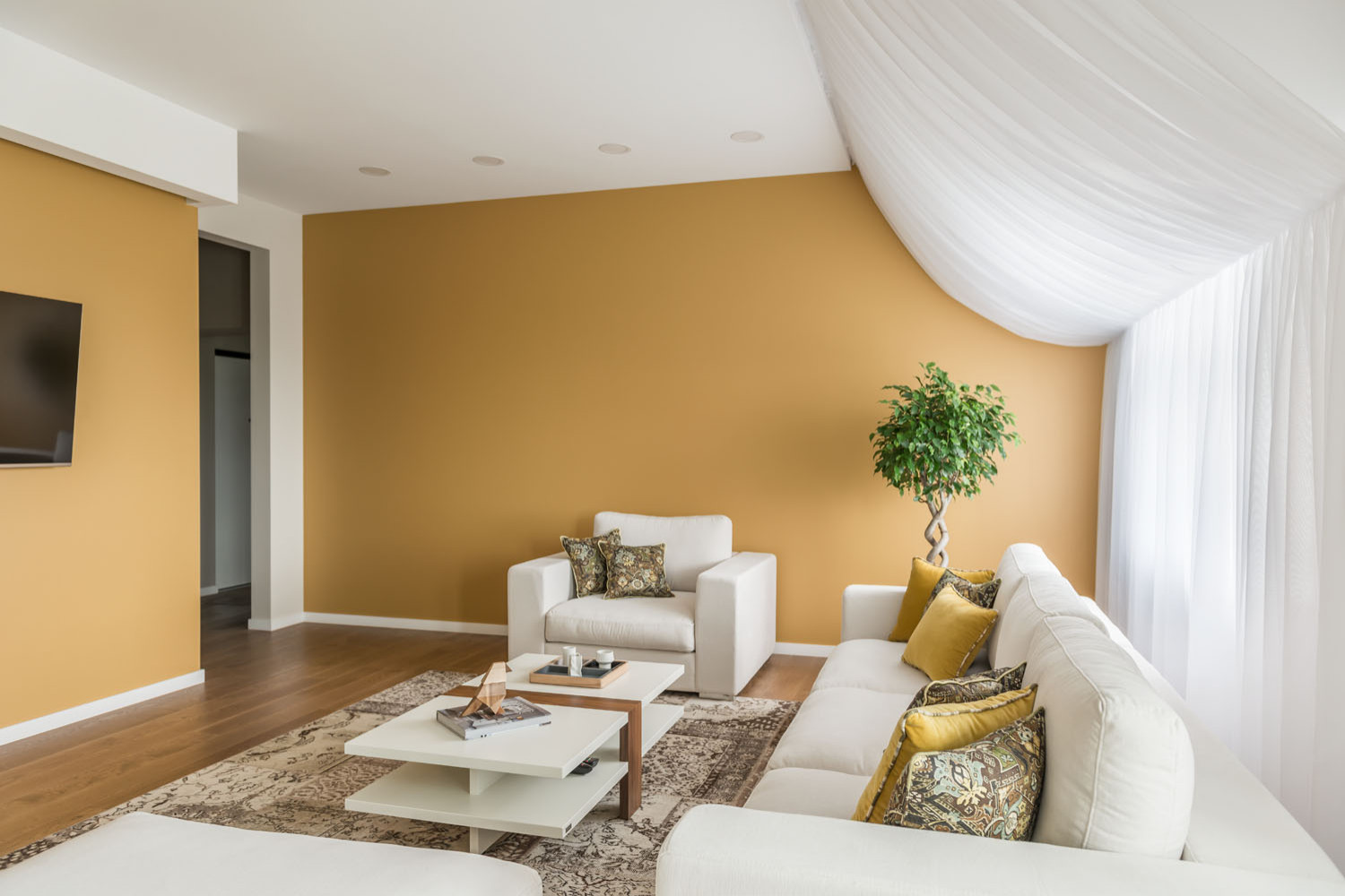 ЧАСТНЫЕ АПАРТАМЕНТЫ GREEN & WOOD