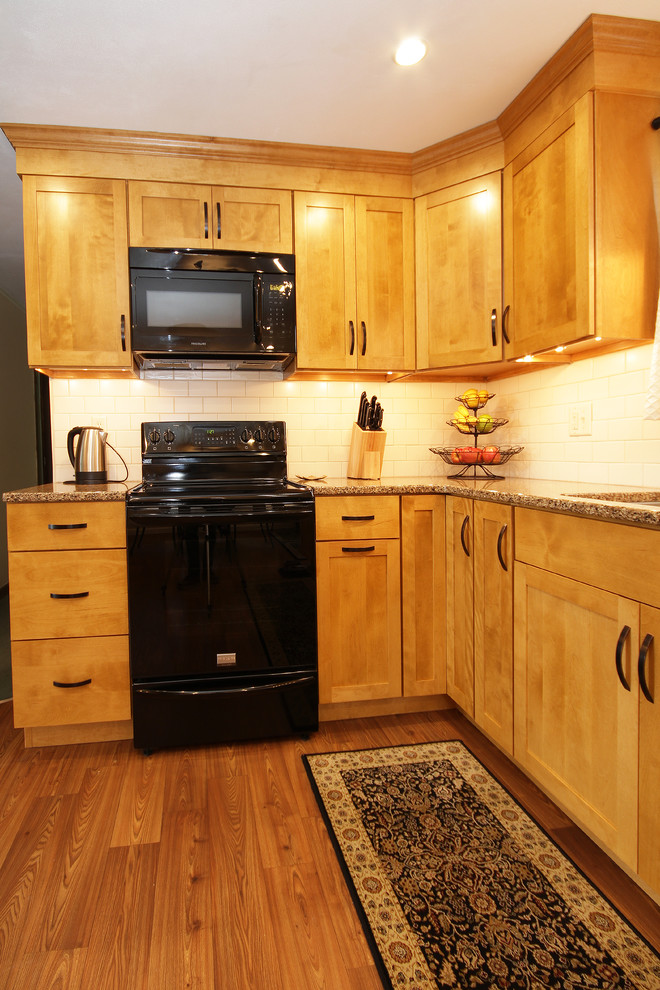 Home design - transitional home design idea