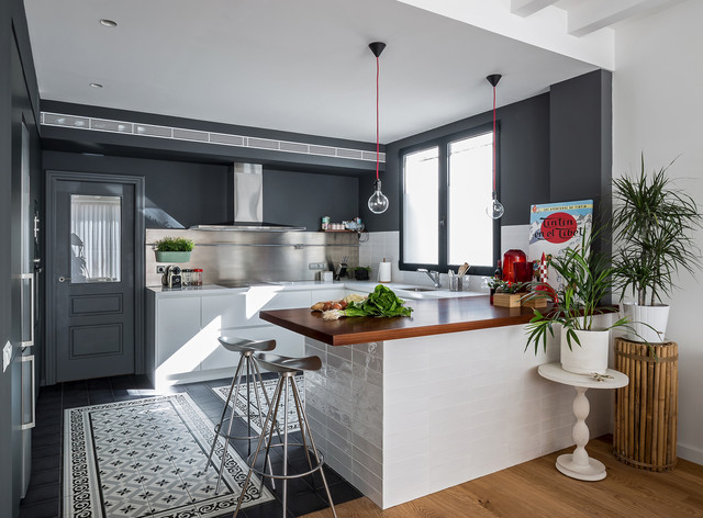&Aacute;tico en Valencia. contemporary-kitchen
