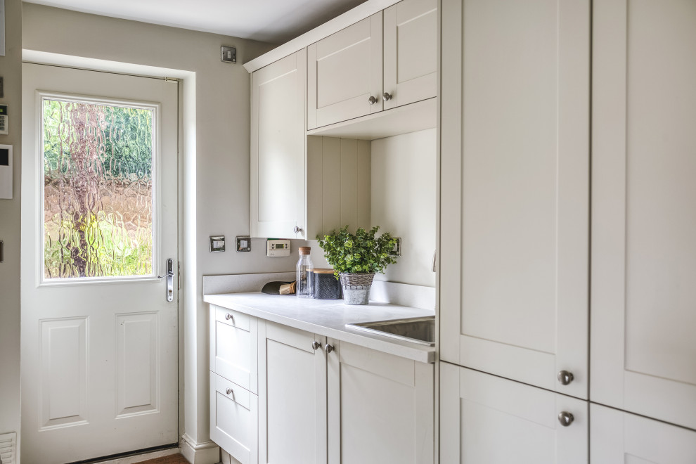 Staged to Sell - Part Furnished - Project Dovestone Gardens