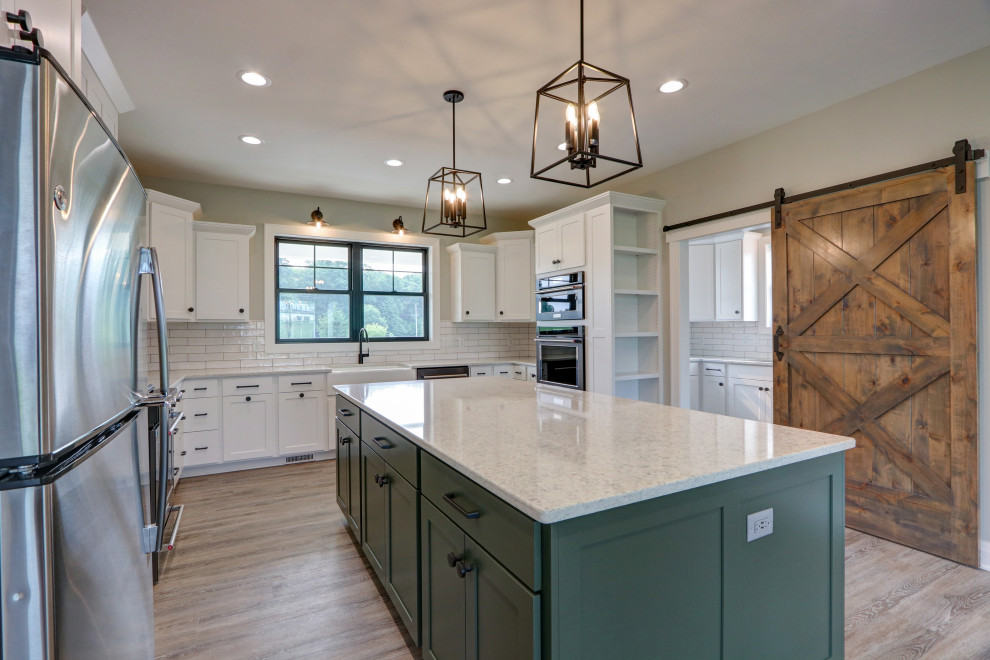 Farmhouse style in Bath Township