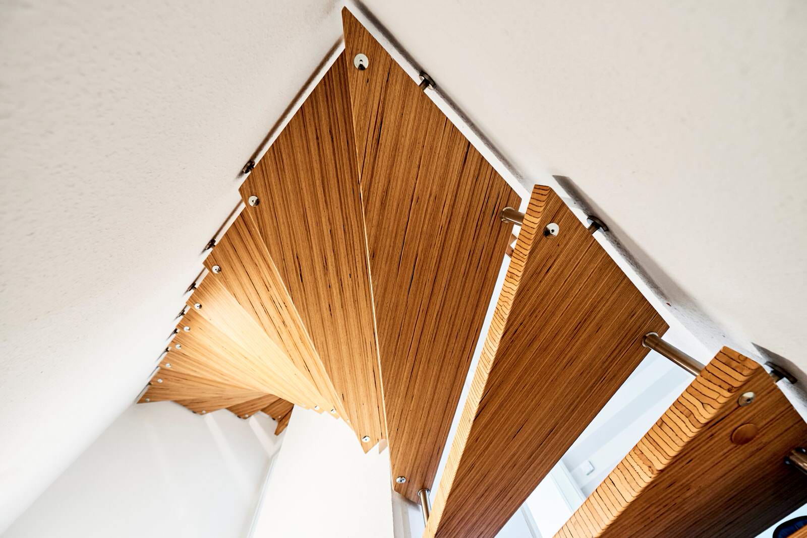 консольная лестница из BauBuche