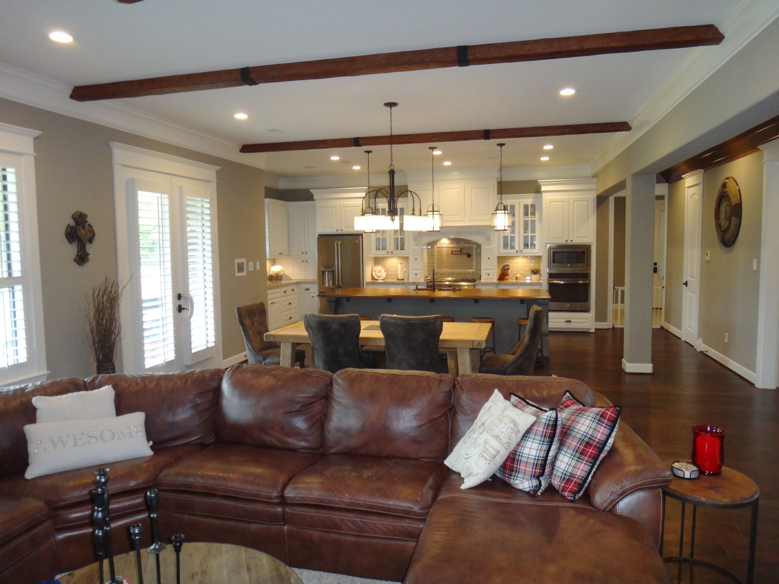 Open Concept Home with Traditional Style