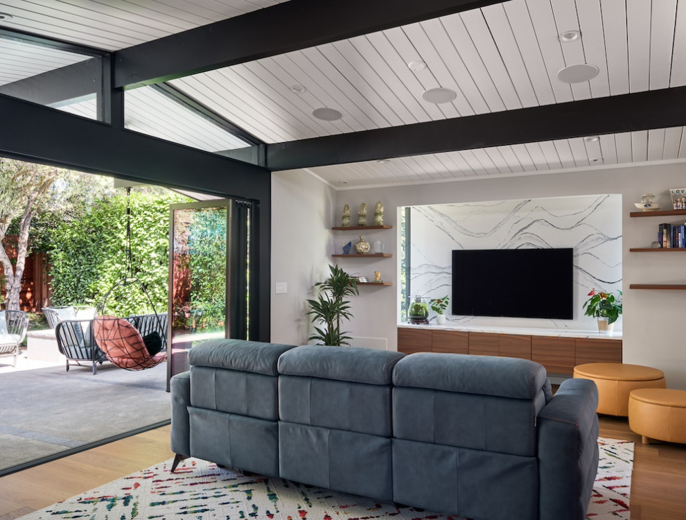 Flowing Courtyard Eichler Midcentury Living Room San Francisco