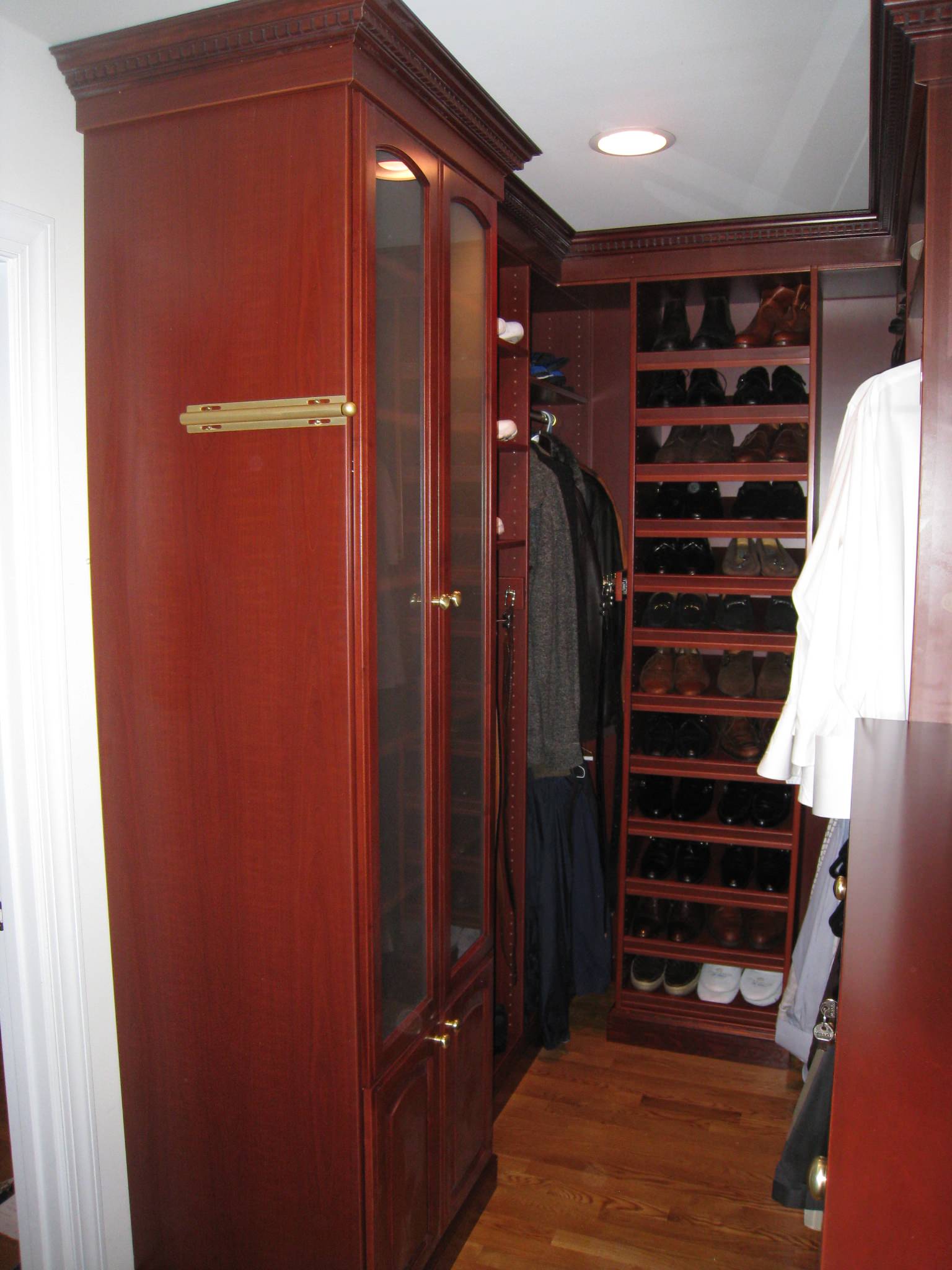 Gentlemen's Walk-In Closet