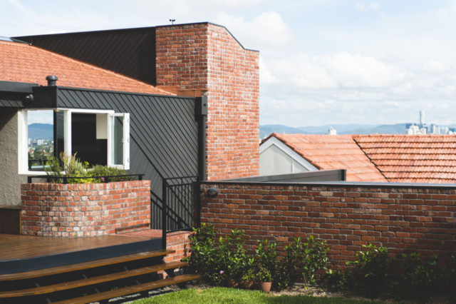 Panorama House contemporary-garden