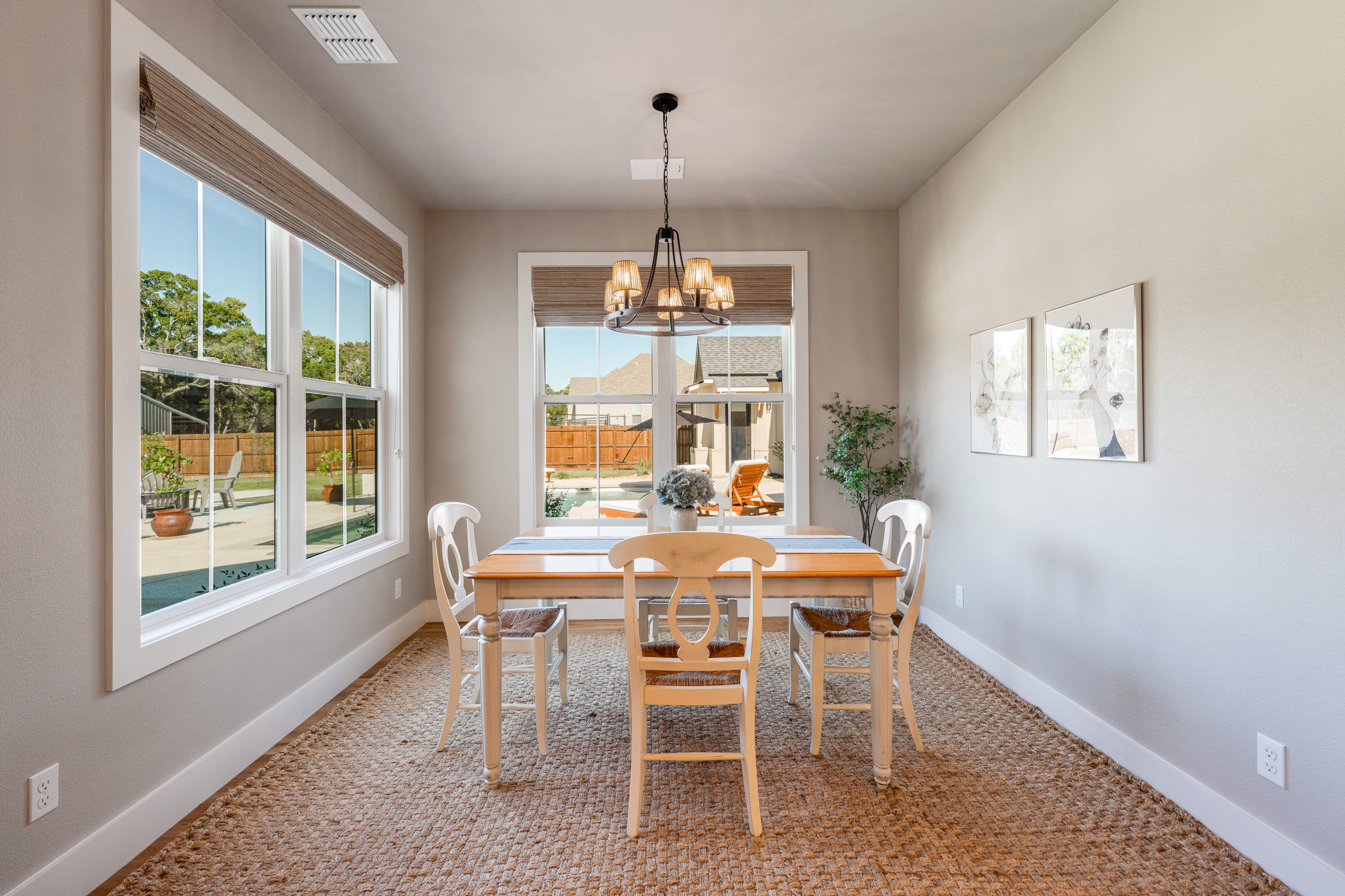 Multi-Gen Suite Dining