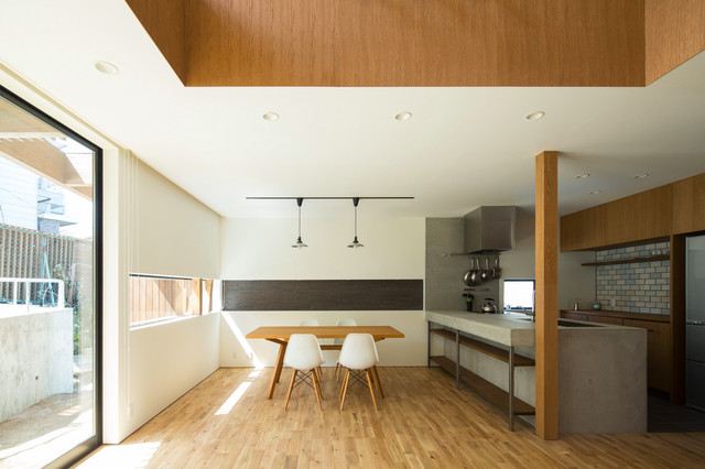 枚方市の家 2015 skandinavisch-esszimmer