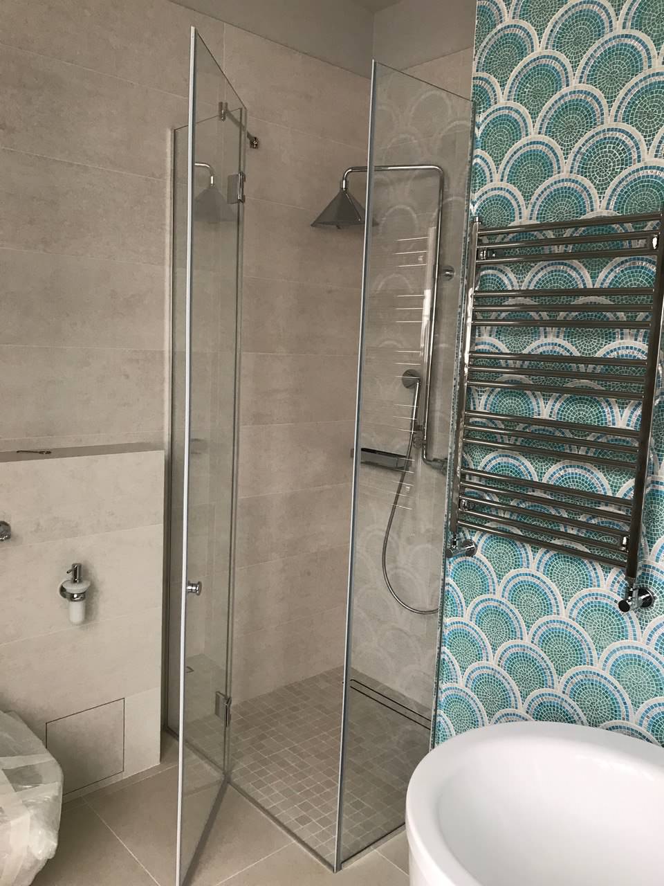 Душевая кабина/ванная комната