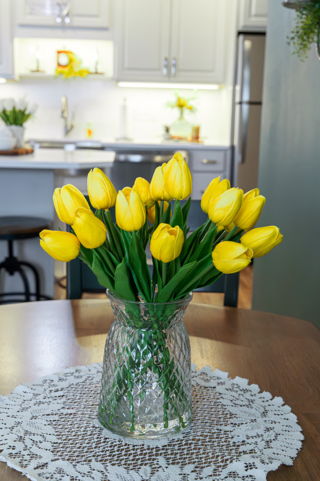 Farmhouse Style Kitchen