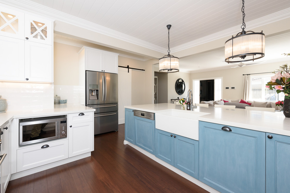This is an example of a transitional kitchen in Perth.