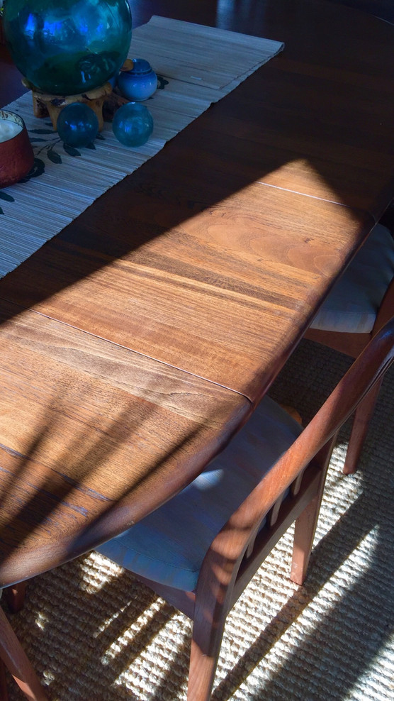 How to beach/lighten a teak table?