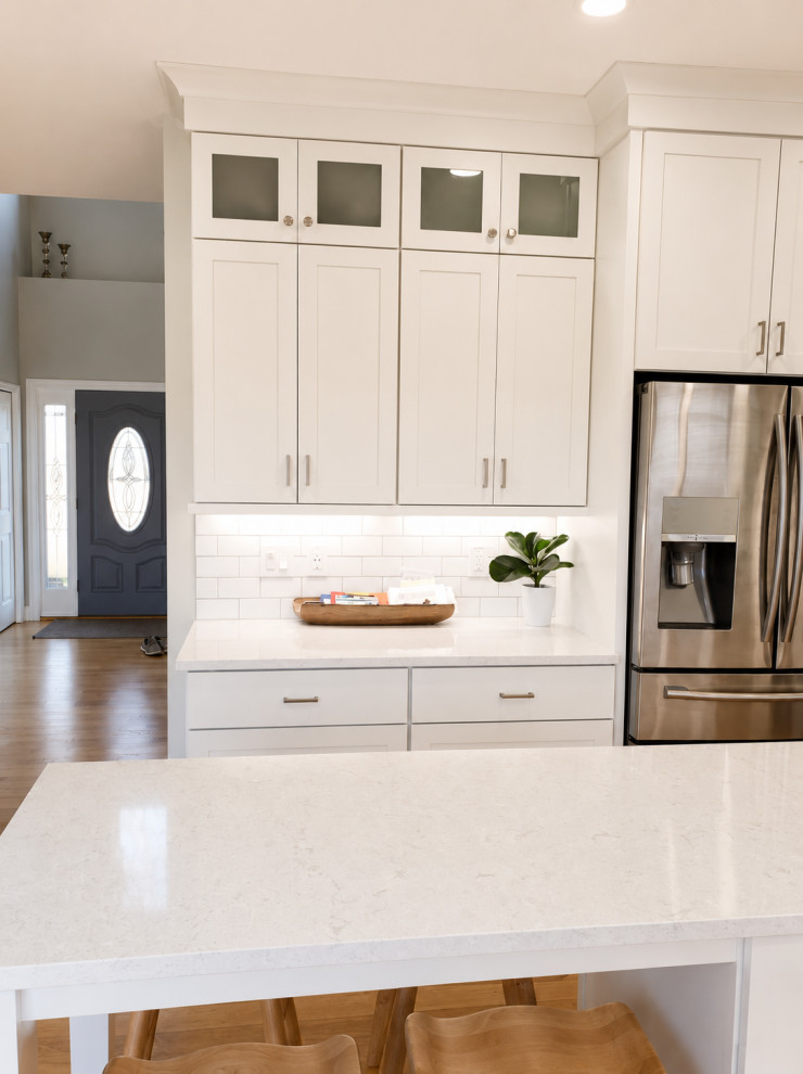 Saline | Modern Shaker Kitchen & Custom Pantry