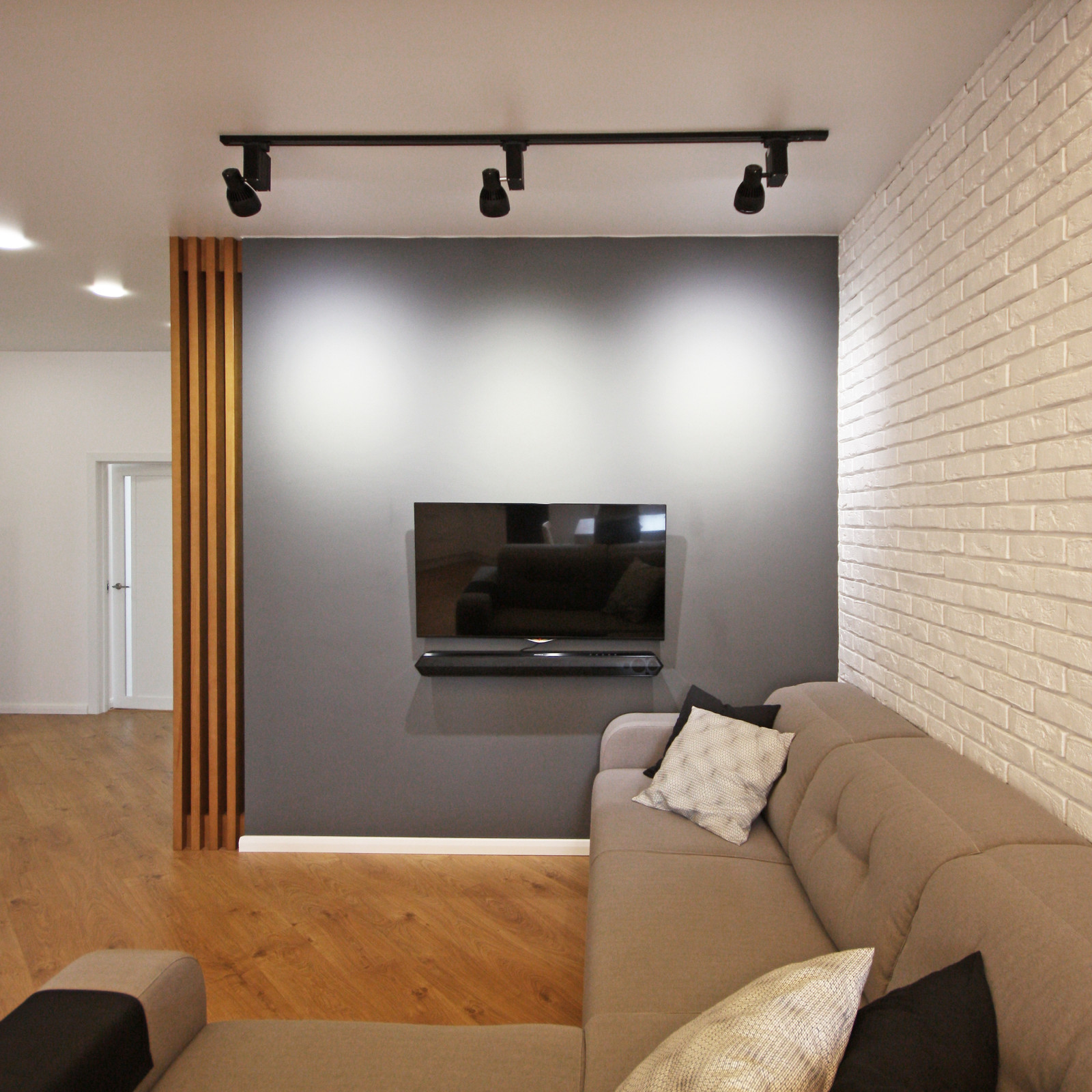 Квартира с головой оленя