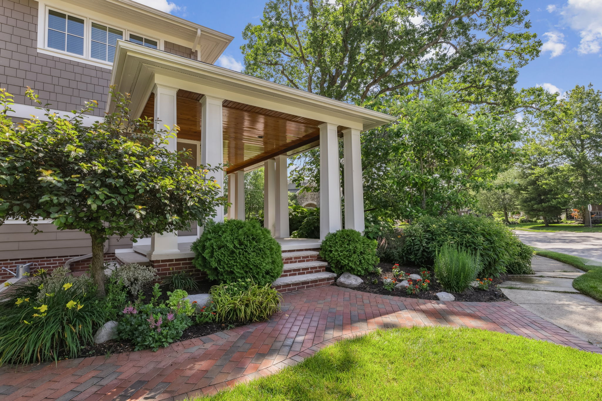 Rocky River Front Porch 2024