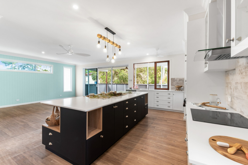 This is an example of a kitchen in Brisbane.