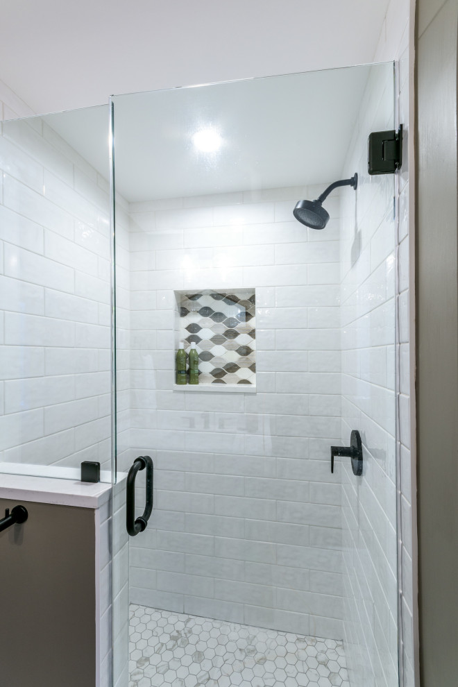 Bathroom - bathroom idea in Boston