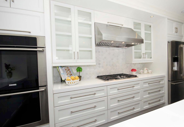 Contemporary Open Plan kitchen