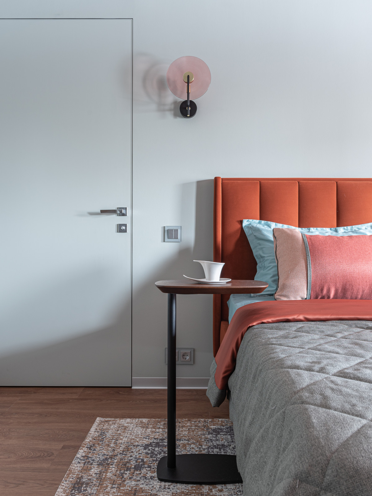 Взрыв цвета на мансардном этаже