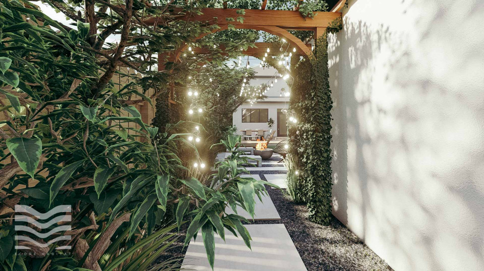 Ispirazione per un giardino formale moderno esposto a mezz'ombra di medie dimensioni e dietro casa con recinzione in legno