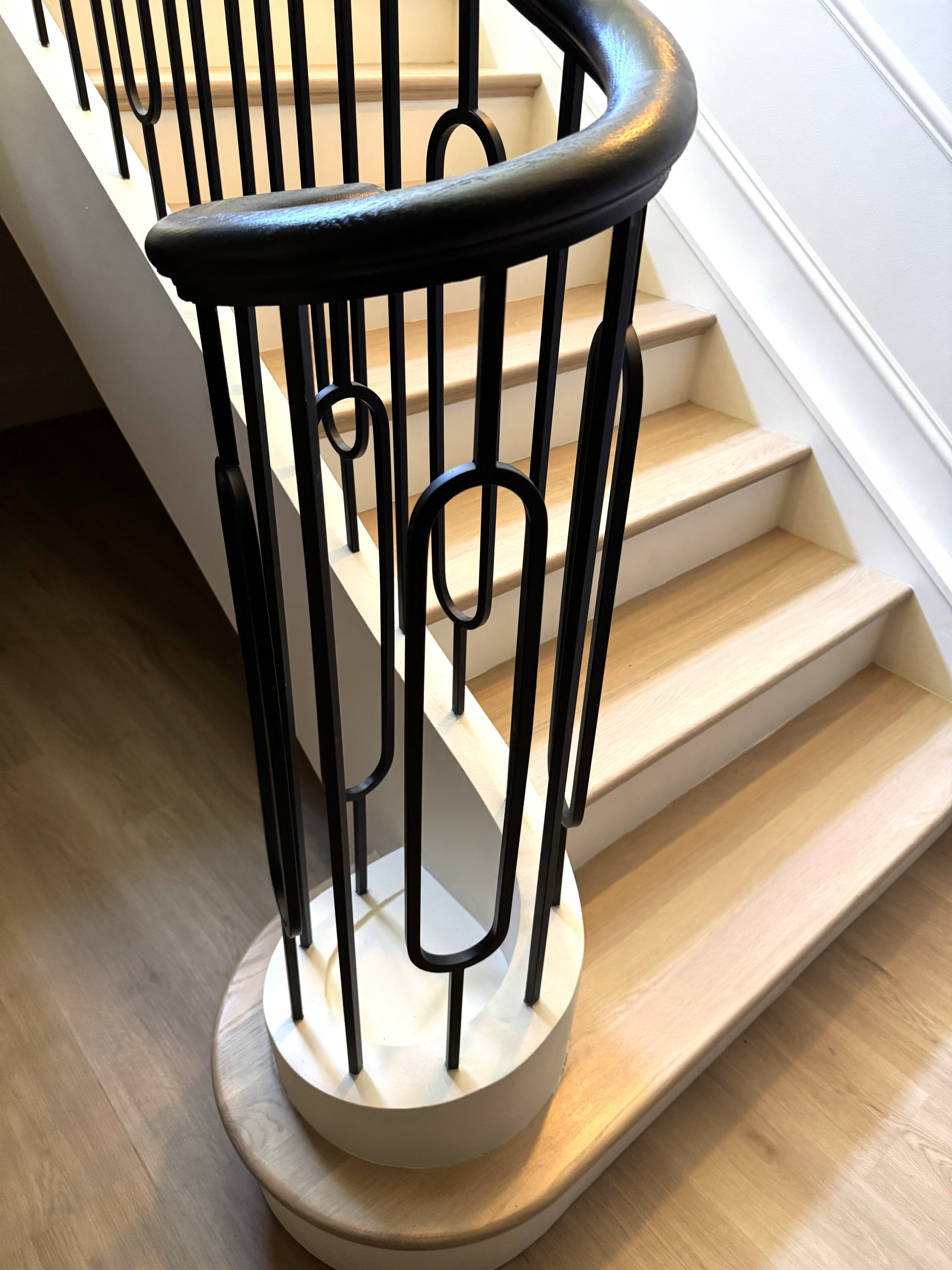 134_Stunning Straight Stair with an Elliptical Twist, McLean, VA 22101
